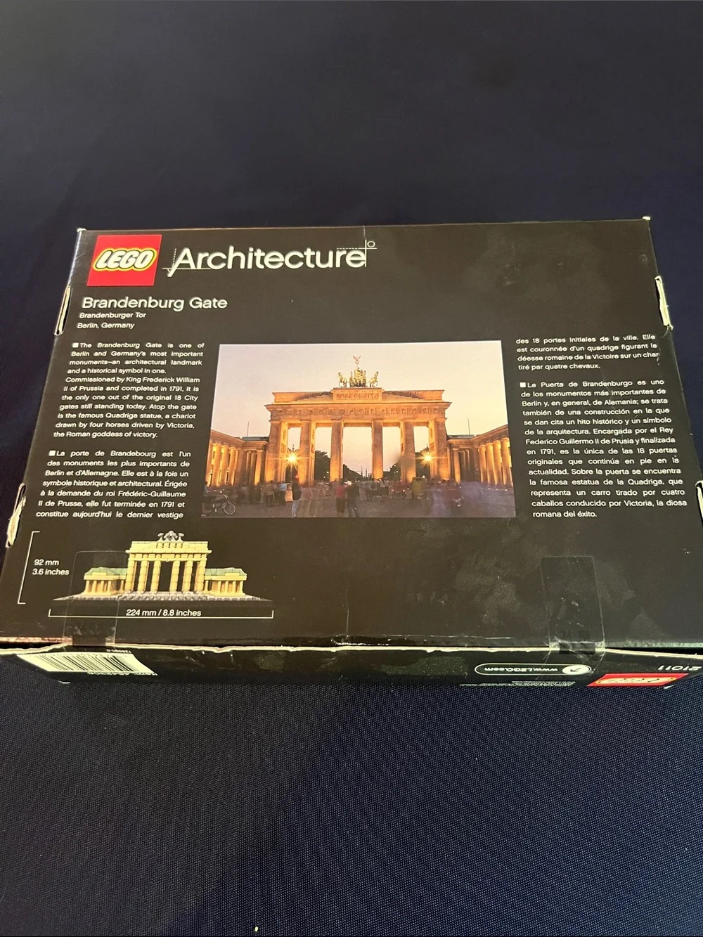 Retired Lego Architecture Brandenburg Gate New in box - box damaged